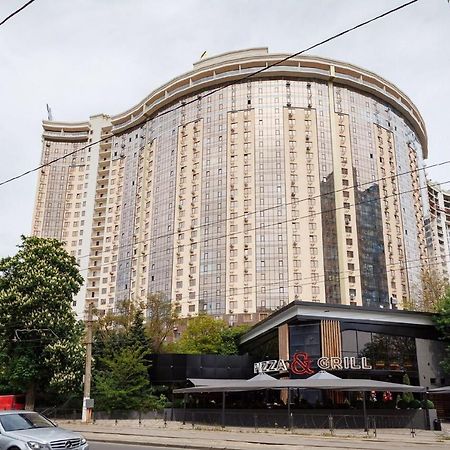 White Apartment In 12 Floor Odessa Zewnętrze zdjęcie