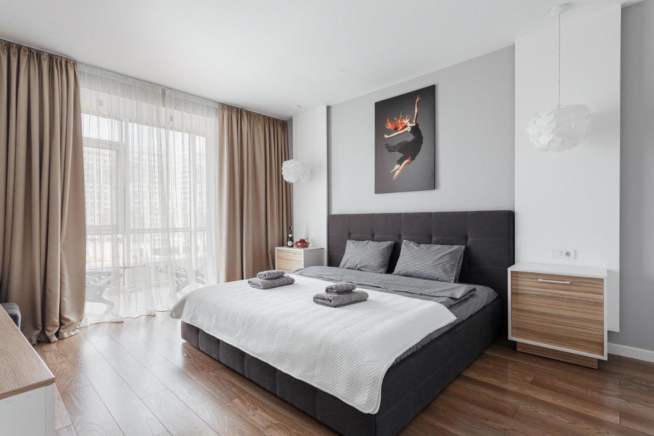White Apartment In 12 Floor Odessa Zewnętrze zdjęcie