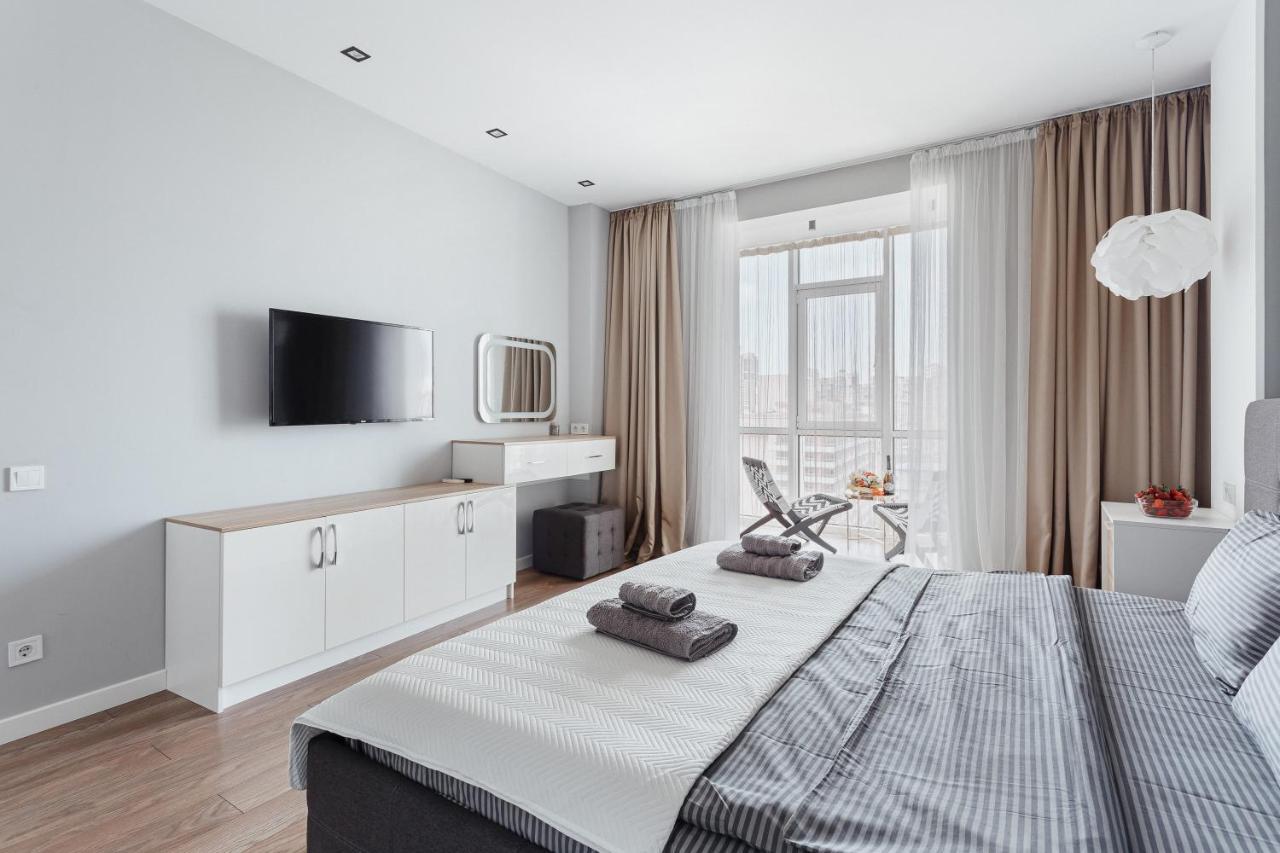 White Apartment In 12 Floor Odessa Zewnętrze zdjęcie