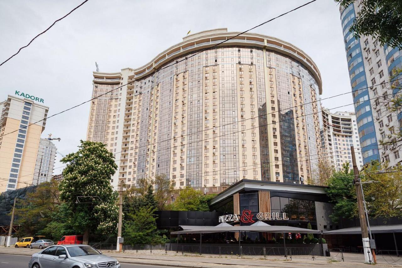 White Apartment In 12 Floor Odessa Zewnętrze zdjęcie